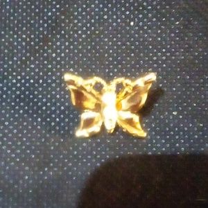 Butterfly pin